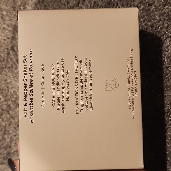 Darling Spring Salt and Pepper shaker - Picture 3 of 3